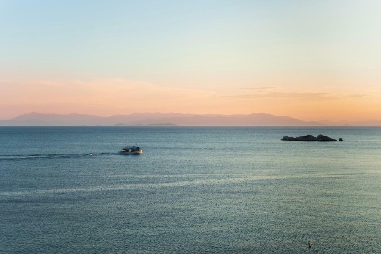 サラミス Saronic Seafrontヴィラ エクステリア 写真
